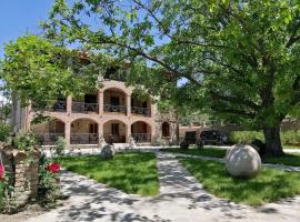 Château Fort de Manavi, Boutique Hotel, golf hotel in Manavi