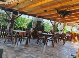 La Popica, hotel na praia em T&icirc;rnăveni