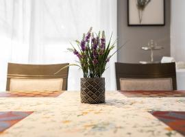 Comfortable spacious house with parking, self catering accommodation in Brossard