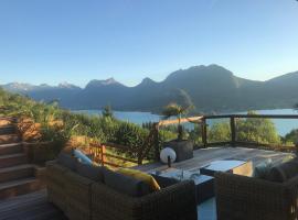 Lakeview Villa, hotell i Talloires
