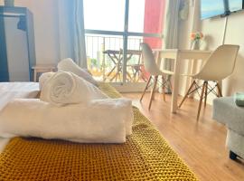 베날마데나에 위치한 호텔 LUXURY SUITES MINERVA beach