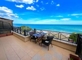 Sirena apartament First Line, hotel in Goudstrand