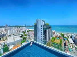 Central Pattaya -Amazing Location with Infinity Pool