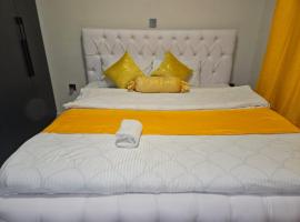 Royalty cubes-jkia, khách sạn khoang ngủ ở Nairobi