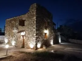 Xemoni House