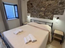 Golden house, hotel v destinaci Cefalù