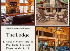 The Lodge Large Cabin, 17 Acres, Playground, Forest Access, Villa in Pinedale