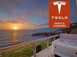 Exquisite Oceanview! Private Hot Tub! Oceanfront! Shelter Cove, CA Tesla EV station，Shelter Cove的寵物友善飯店