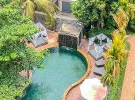 Central Privilege Hotel