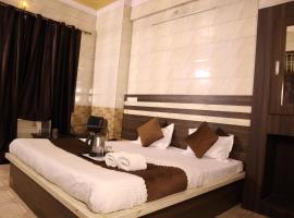 HOTEL P R Palace, hotel Chaudhary Charan Singh International Airport - LKO környékén Lakhnauban
