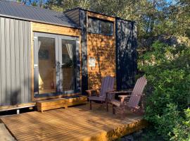 Roque Rouge Cottage by Tiny Away, Hotel in Bédarieux