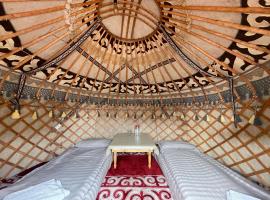 Agat Yurt Camp, hotel in Kaji-Say