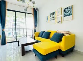 Cozy 2B1R 3pax Condo Forest City C3-1002