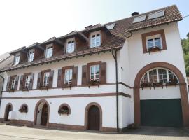 Holiday apartment Ries, hotel in Eußerthal