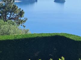 VILLA AGA, alloggio vicino alla spiaggia a Noli