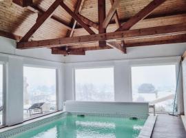 Villa piscine intérieure, sauna, 5 chambres, ξενοδοχείο σε Marennes