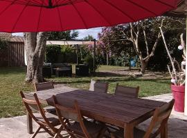 Charmante maison landaise, Hotel in Soustons