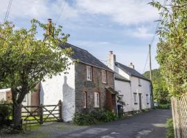 Riverside Cottage, Brendon, holiday home in Countisbury