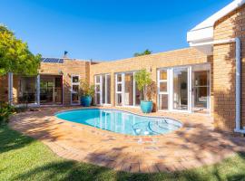 Hout Bay Hilltop, villa i Hout Bay