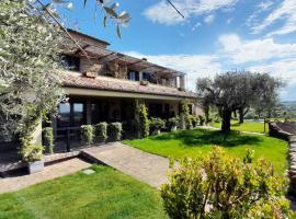 Serra Country House, casa di campagna a Gradara