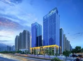 Crowne Plaza Xi'an Weiyang, an IHG Hotel