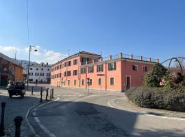 Dimora San Secondo – hotel w mieście Pinerolo