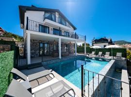Oasis Family-Friendly Luxury Villa Fethiye Oludeniz by Sunworld Villas, viešbutis Fetijoje