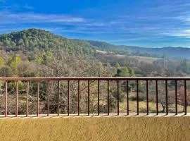 Vue imprenable, parking privé, lave-linge