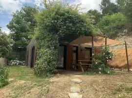 Maison en bois à Entrechaux