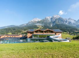 Hotel Riederalm, hotel with pools in Leogang