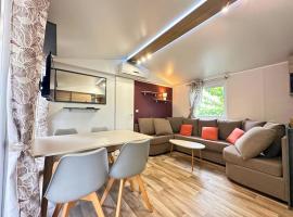 Mobile-Home au Lac des Rêves 4* avec Climatisation, apartman u gradu Lattes