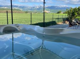 La placette, khách sạn ở Marches