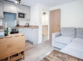 Dolphin - 2 Bedroom Apartment - Saundersfoot
