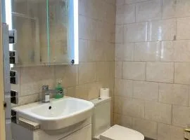 Flat Close To Leagrave Station/Luton Airport