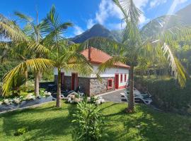 Casa da Ribeira, hotel in São Vicente