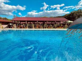 Villa Tino Omorani, hotel v destinaci Veles