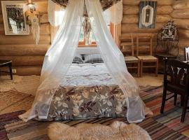 Tagavälja talu Cottage and Sauna on a farm B&B, rural experience, chalupa v destinaci Atsalama