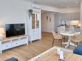 SkyHotelGwarna, hotel en Legnica