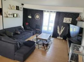 Chambres conforts climatisées **24 heures du Mans**