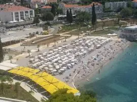 Beachfront Dubrovnik Villa