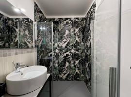 Non ti scordar di me #2, hotel a Pieris