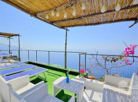 Casa Grace Amalfi - seaview: Amalfi'de bir otel