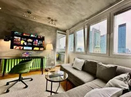 PALACE 2 WiFi 600 Mbs 55’TV Netflix HBO 2xMetro AppleTV