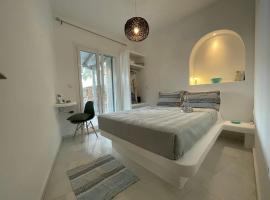 Diamantis Cove Villa on the beach: Mikri Vigla şehrinde bir otel