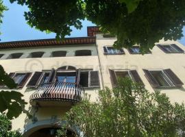 Historic villa near Florence, holiday home in Rignano sullʼArno