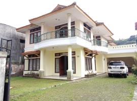 Vila Ldx, cottage in Kopo 2