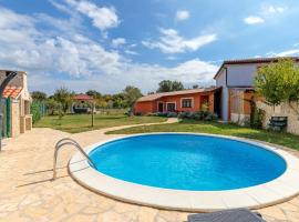 Pool & Spa House Betiga 2 - Happy Rentals, hotel in Barbariga