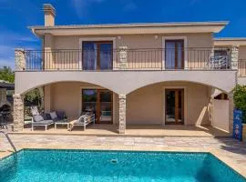 Villa Dijana West