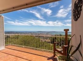 3 bedroom artist's house with AC, spectacular sea view - Dodo et Tartine, villa en Toulon