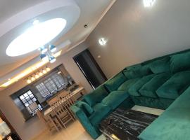 Nersheys 2 bedroom Apartment near Junction Mall、ナイロビのホテル